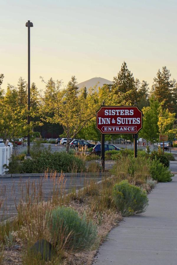 Sisters Inn & Suites Bagian luar foto