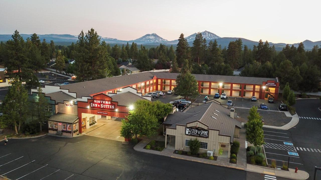Sisters Inn & Suites Bagian luar foto